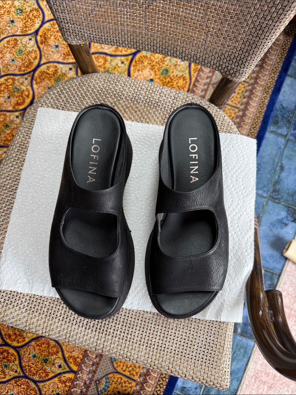 Lofina Women’s Black Slip-On wedge